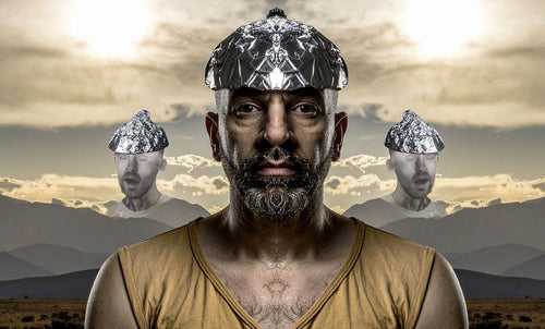 Il mondo dei complotti: Cappelli di stagnola